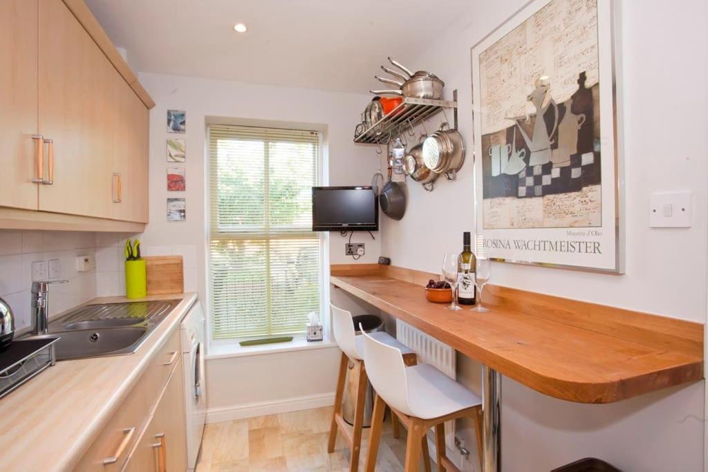 Walking Distance To Racecourse And City Centre York Bagian luar foto