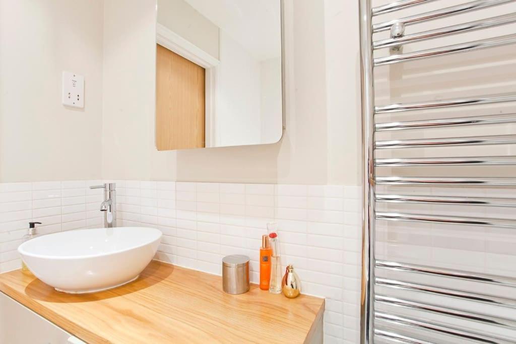 Walking Distance To Racecourse And City Centre York Bagian luar foto